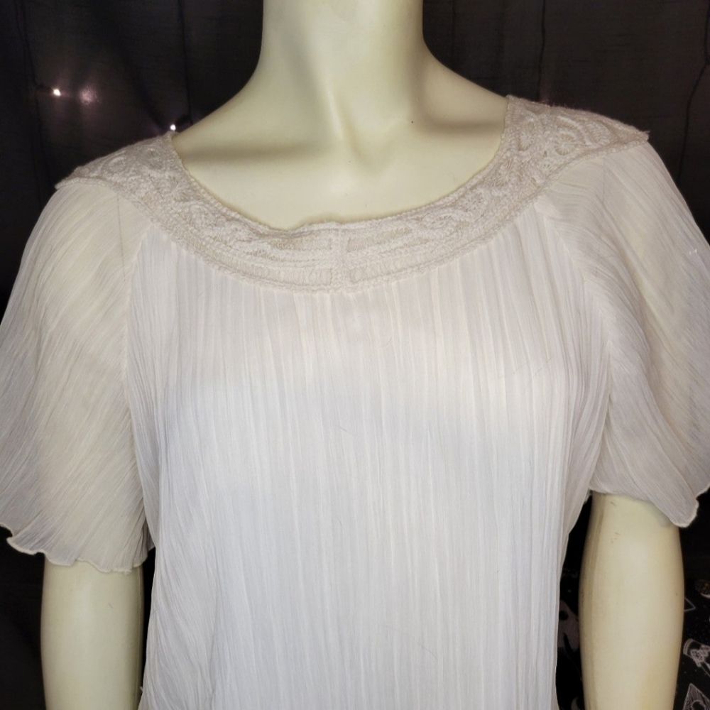 Tulle Off White Flowy Dress